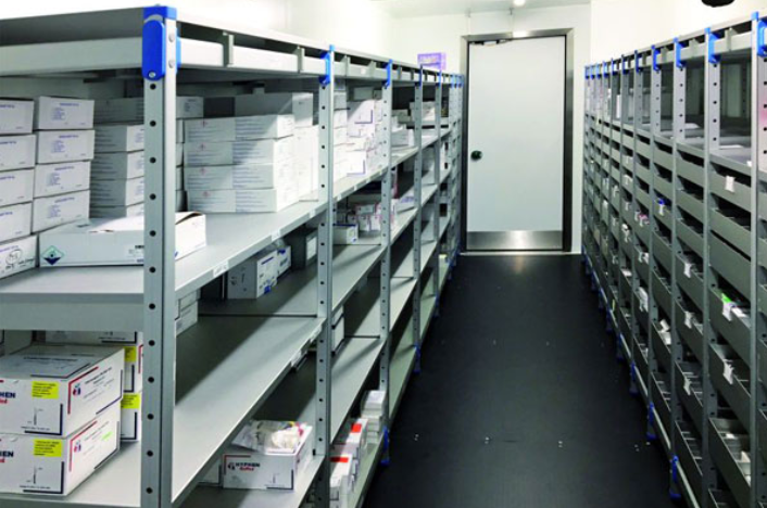 Chambre froide pharmaceutique blank